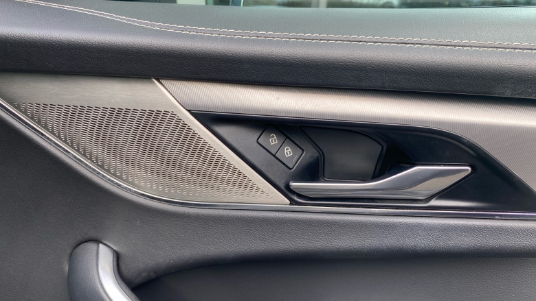 Jaguar F-Pace 2.0 D200 R-Dynamic S 5dr Auto AWD Diesel Estate